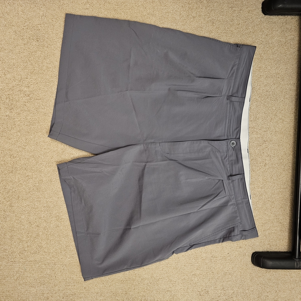 Reebok Gray Flat Front Shorts Tailored Design